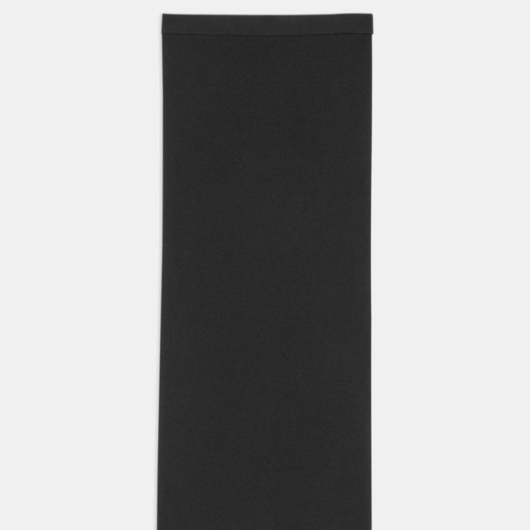 Theory Ribbed Pencil Skirt in Crepe Knit, Size L, Black - Picture 5 of 7